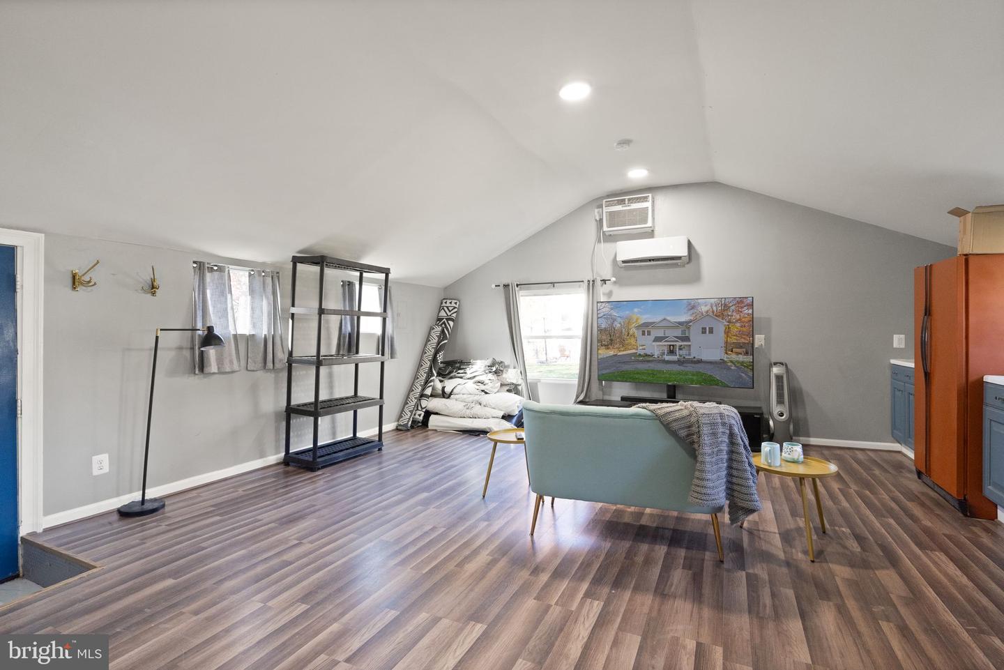 2813 WOODLAWN TRL, ALEXANDRIA, Virginia 22306, 4 Bedrooms Bedrooms, ,4 BathroomsBathrooms,Residential,For sale,2813 WOODLAWN TRL,VAFX2238716 MLS # VAFX2238716