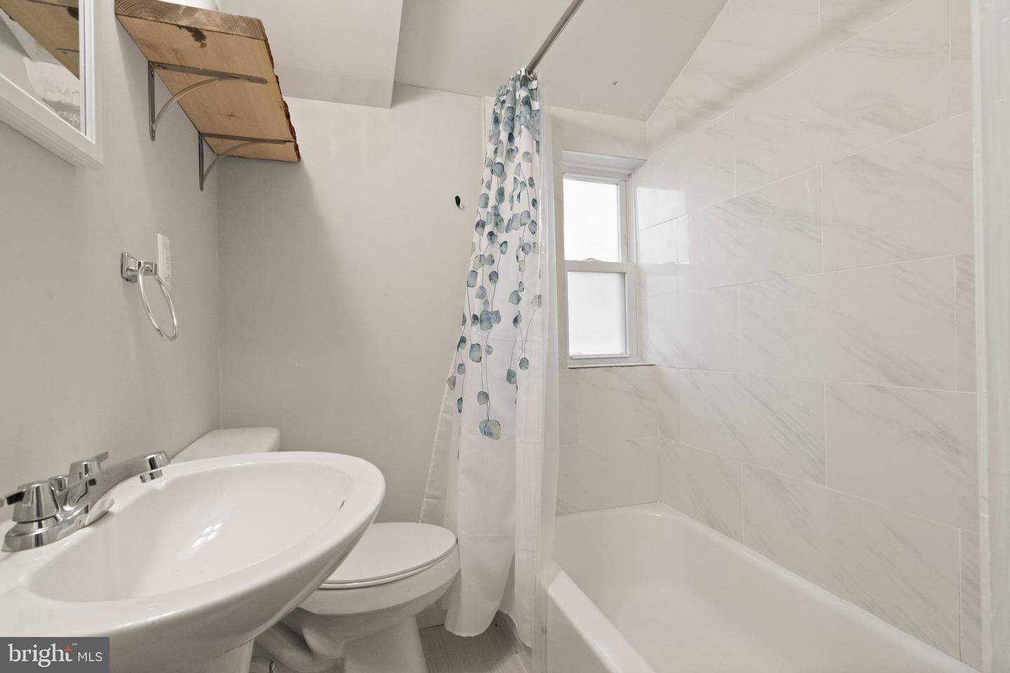 2813 WOODLAWN TRL, ALEXANDRIA, Virginia 22306, 4 Bedrooms Bedrooms, ,4 BathroomsBathrooms,Residential,For sale,2813 WOODLAWN TRL,VAFX2238716 MLS # VAFX2238716