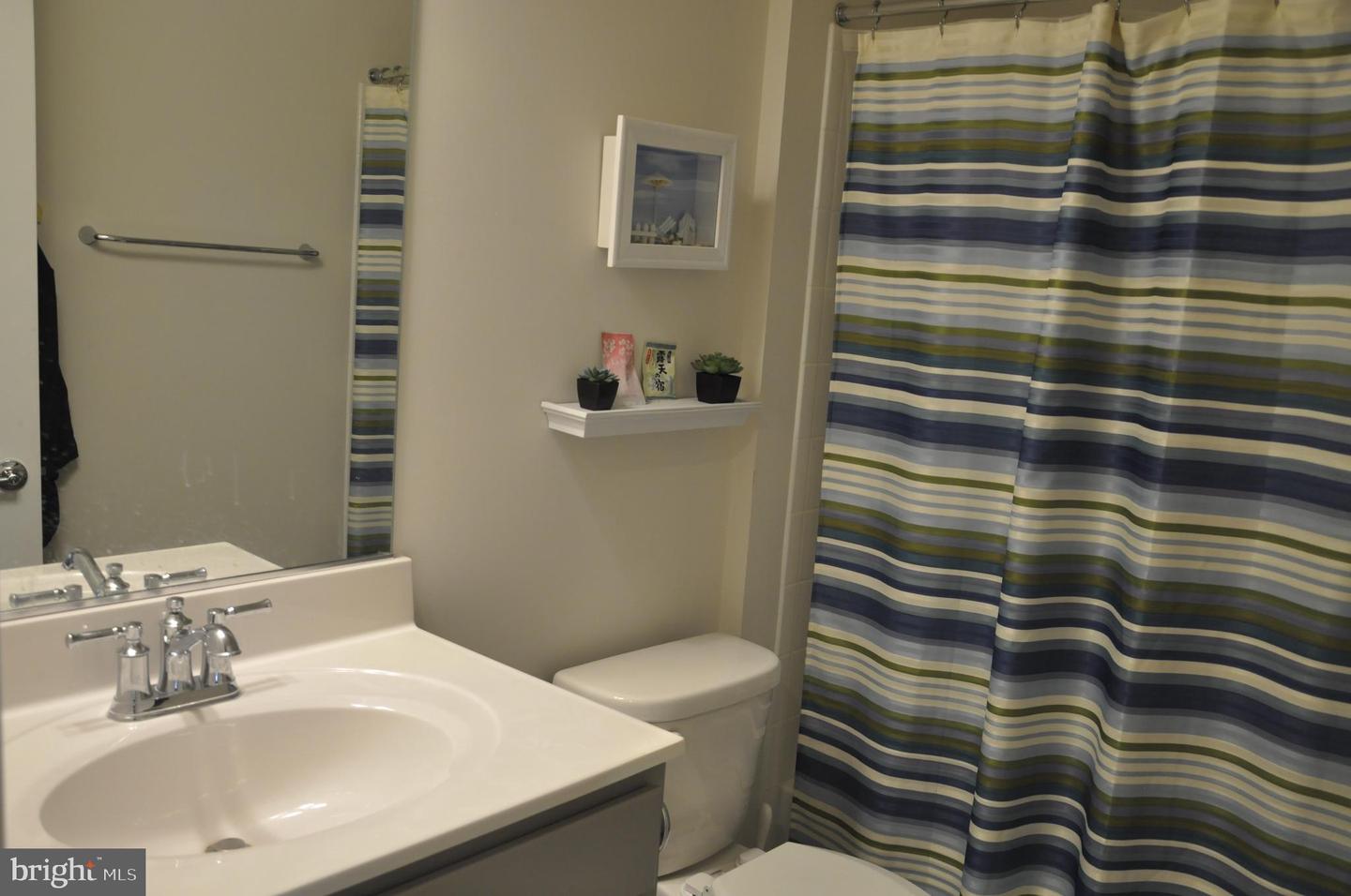 1674 DUNNINGTON PL, DUMFRIES, Virginia 22026, 4 Bedrooms Bedrooms, ,3 BathroomsBathrooms,Residential,For sale,1674 DUNNINGTON PL,VAPW2094002 MLS # VAPW2094002