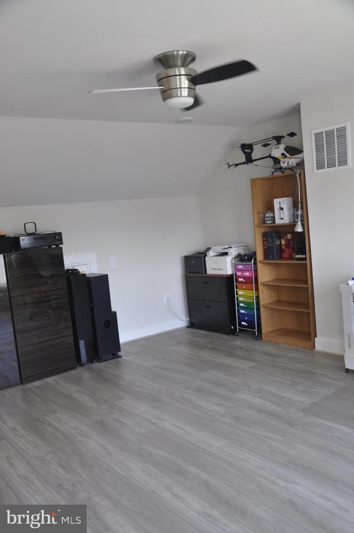 1674 DUNNINGTON PL, DUMFRIES, Virginia 22026, 4 Bedrooms Bedrooms, ,3 BathroomsBathrooms,Residential,For sale,1674 DUNNINGTON PL,VAPW2094002 MLS # VAPW2094002