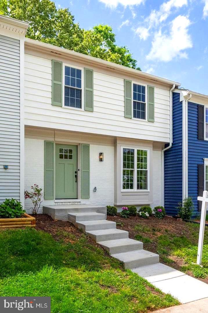 10129 SASSAFRAS WOODS CT, BURKE, Virginia 22015, 3 Bedrooms Bedrooms, ,3 BathroomsBathrooms,Residential,For sale,10129 SASSAFRAS WOODS CT,VAFX2238662 MLS # VAFX2238662