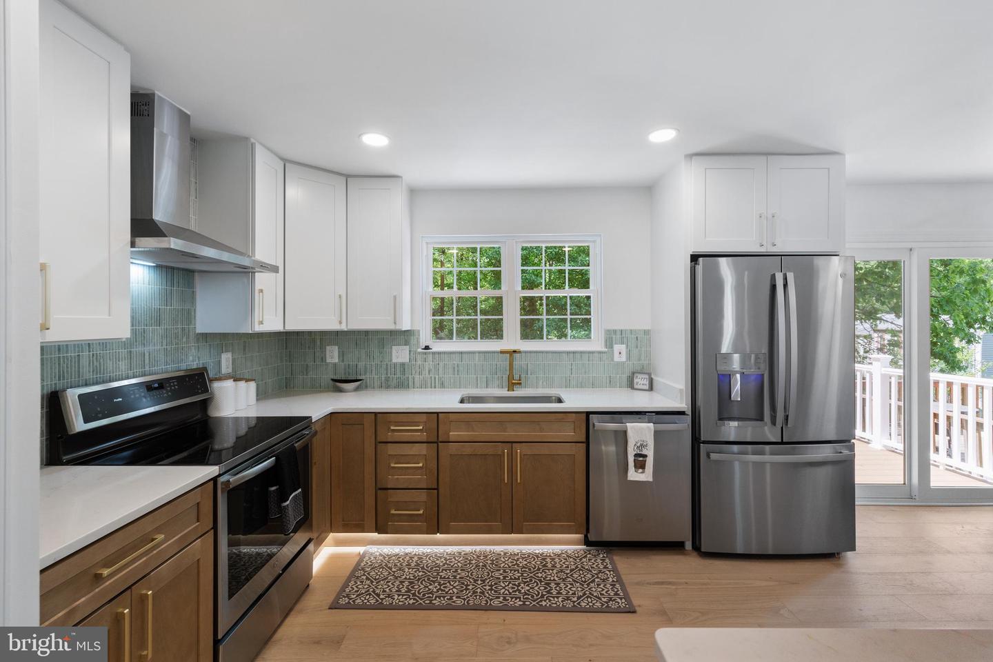 10129 SASSAFRAS WOODS CT, BURKE, Virginia 22015, 3 Bedrooms Bedrooms, ,3 BathroomsBathrooms,Residential,For sale,10129 SASSAFRAS WOODS CT,VAFX2238662 MLS # VAFX2238662