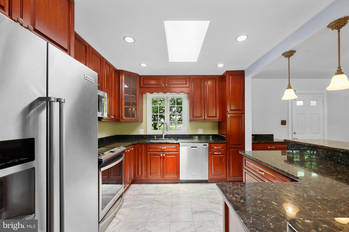7030 SANTA MARIA CT, MCLEAN, Virginia 22101, 3 Bedrooms Bedrooms, ,3 BathroomsBathrooms,Residential,For sale,7030 SANTA MARIA CT,VAFX2238704 MLS # VAFX2238704