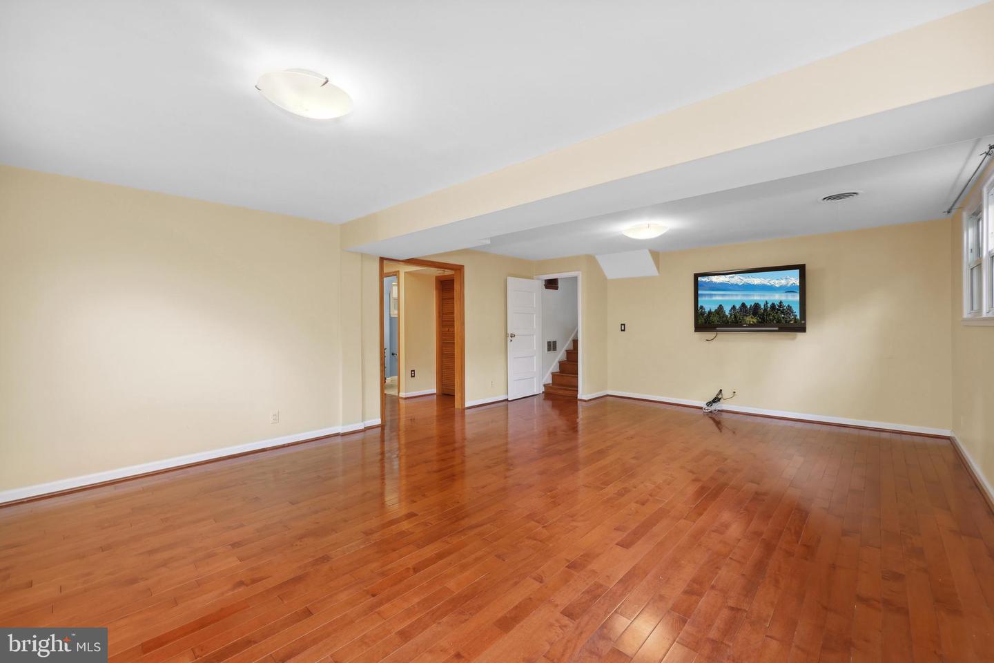 7030 SANTA MARIA CT, MCLEAN, Virginia 22101, 3 Bedrooms Bedrooms, ,3 BathroomsBathrooms,Residential,For sale,7030 SANTA MARIA CT,VAFX2238704 MLS # VAFX2238704