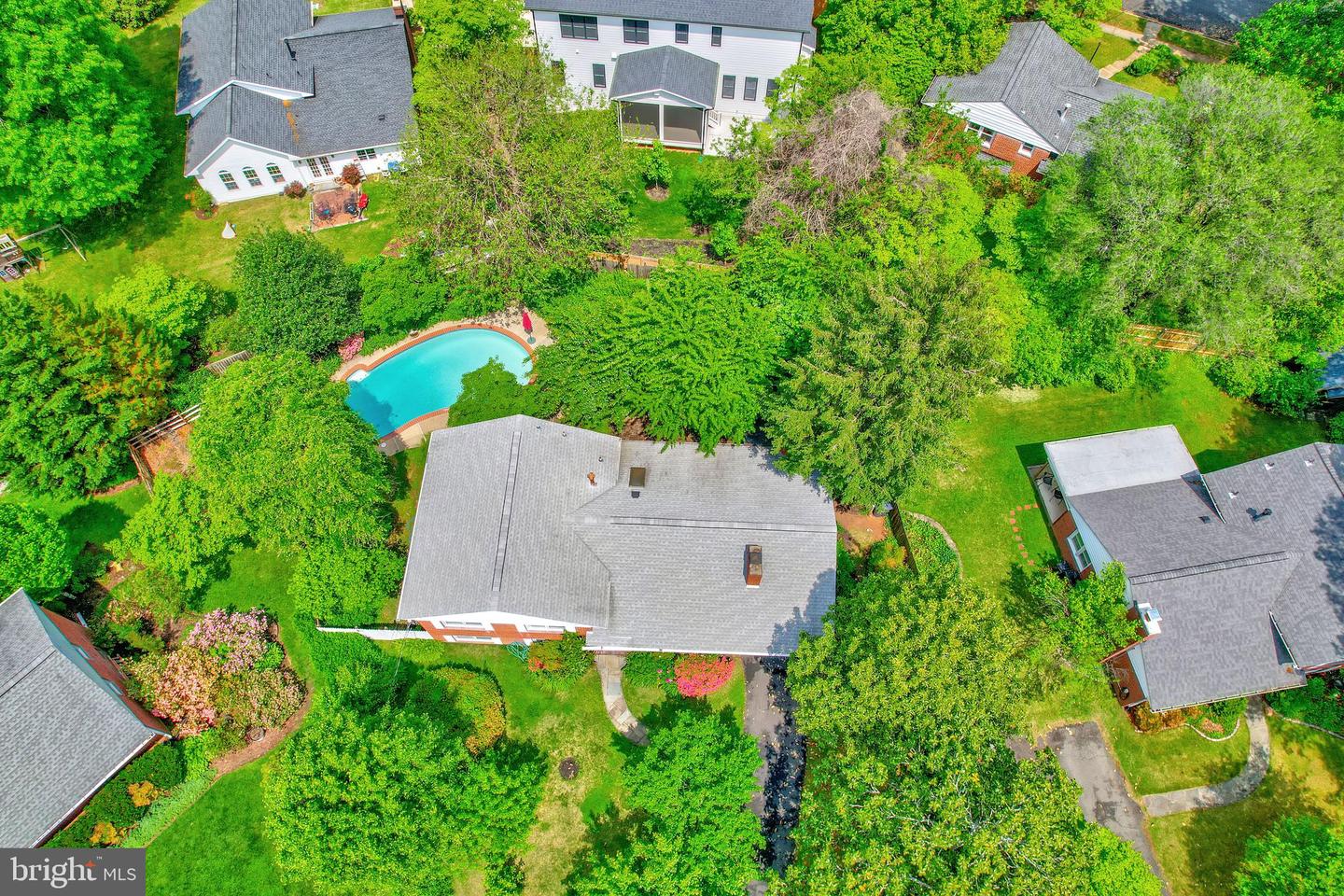 7030 SANTA MARIA CT, MCLEAN, Virginia 22101, 3 Bedrooms Bedrooms, ,3 BathroomsBathrooms,Residential,For sale,7030 SANTA MARIA CT,VAFX2238704 MLS # VAFX2238704