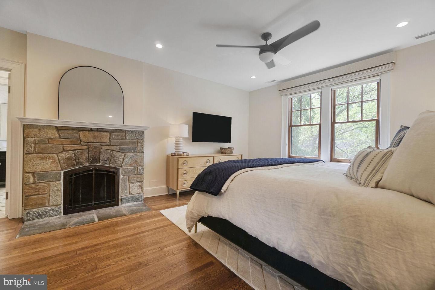 2840 CHESAPEAKE ST NW, WASHINGTON, District Of Columbia 20008, 6 Bedrooms Bedrooms, ,4 BathroomsBathrooms,Residential,For sale,2840 CHESAPEAKE ST NW,DCDC2199072 MLS # DCDC2199072