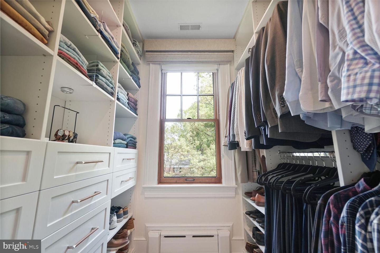 2840 CHESAPEAKE ST NW, WASHINGTON, District Of Columbia 20008, 6 Bedrooms Bedrooms, ,4 BathroomsBathrooms,Residential,For sale,2840 CHESAPEAKE ST NW,DCDC2199072 MLS # DCDC2199072