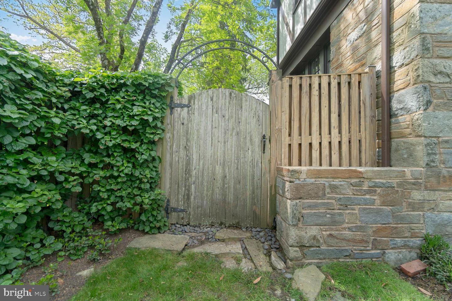 2840 CHESAPEAKE ST NW, WASHINGTON, District Of Columbia 20008, 6 Bedrooms Bedrooms, ,4 BathroomsBathrooms,Residential,For sale,2840 CHESAPEAKE ST NW,DCDC2199072 MLS # DCDC2199072