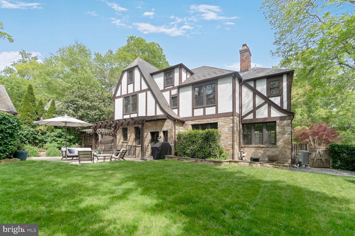 2840 CHESAPEAKE ST NW, WASHINGTON, District Of Columbia 20008, 6 Bedrooms Bedrooms, ,4 BathroomsBathrooms,Residential,For sale,2840 CHESAPEAKE ST NW,DCDC2199072 MLS # DCDC2199072