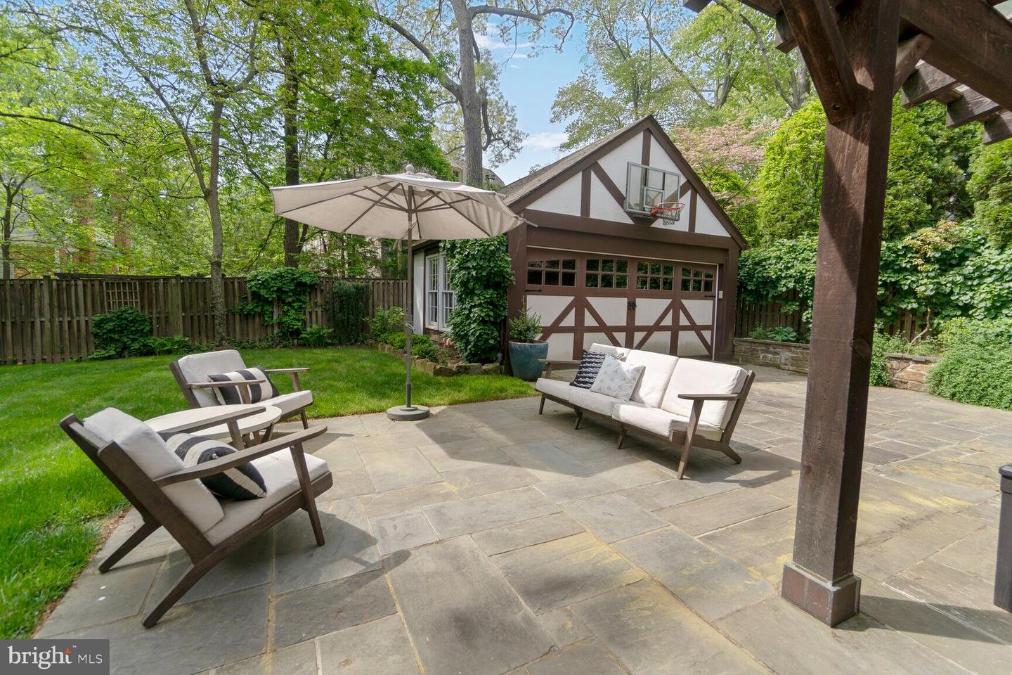 2840 CHESAPEAKE ST NW, WASHINGTON, District Of Columbia 20008, 6 Bedrooms Bedrooms, ,4 BathroomsBathrooms,Residential,For sale,2840 CHESAPEAKE ST NW,DCDC2199072 MLS # DCDC2199072