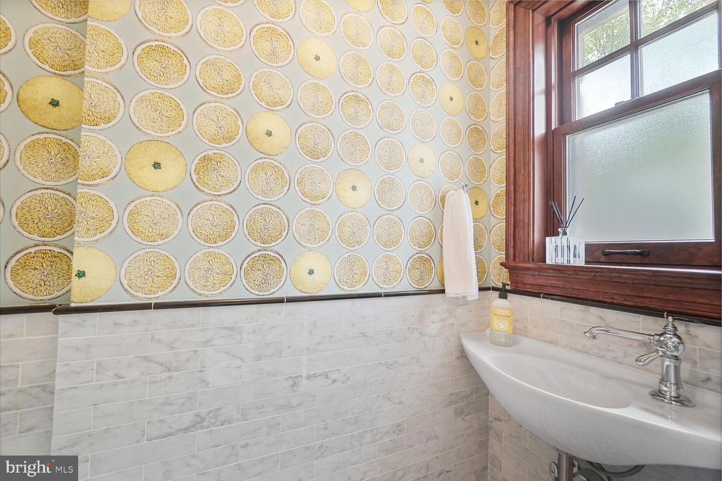 2840 CHESAPEAKE ST NW, WASHINGTON, District Of Columbia 20008, 6 Bedrooms Bedrooms, ,4 BathroomsBathrooms,Residential,For sale,2840 CHESAPEAKE ST NW,DCDC2199072 MLS # DCDC2199072