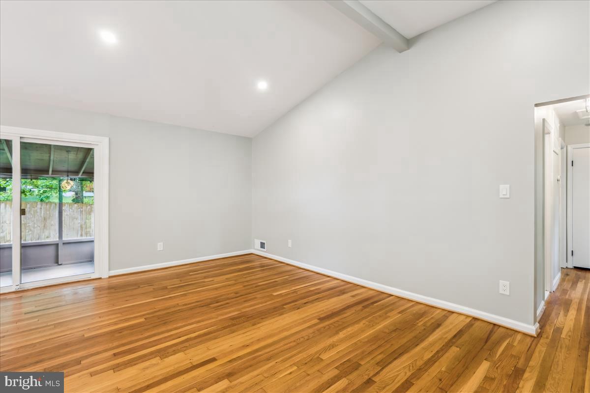 6506 FARLEY ST, SPRINGFIELD, Virginia 22152, 4 Bedrooms Bedrooms, ,3 BathroomsBathrooms,Residential,For sale,6506 FARLEY ST,VAFX2238962 MLS # VAFX2238962