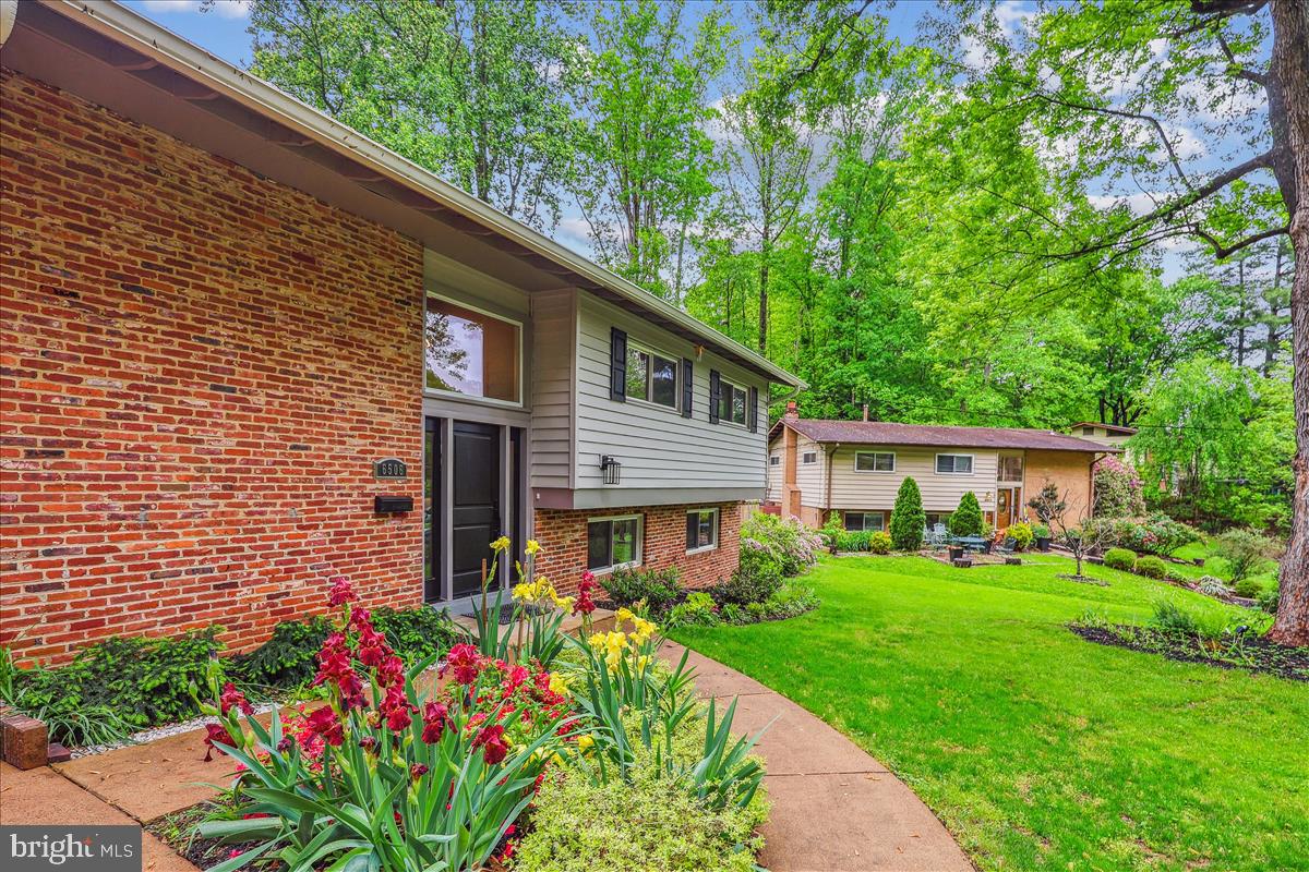 6506 FARLEY ST, SPRINGFIELD, Virginia 22152, 4 Bedrooms Bedrooms, ,3 BathroomsBathrooms,Residential,For sale,6506 FARLEY ST,VAFX2238962 MLS # VAFX2238962