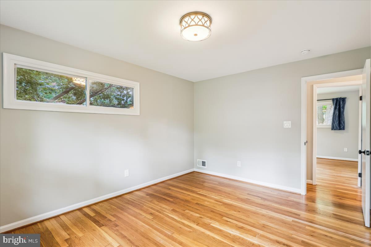 6506 FARLEY ST, SPRINGFIELD, Virginia 22152, 4 Bedrooms Bedrooms, ,3 BathroomsBathrooms,Residential,For sale,6506 FARLEY ST,VAFX2238962 MLS # VAFX2238962