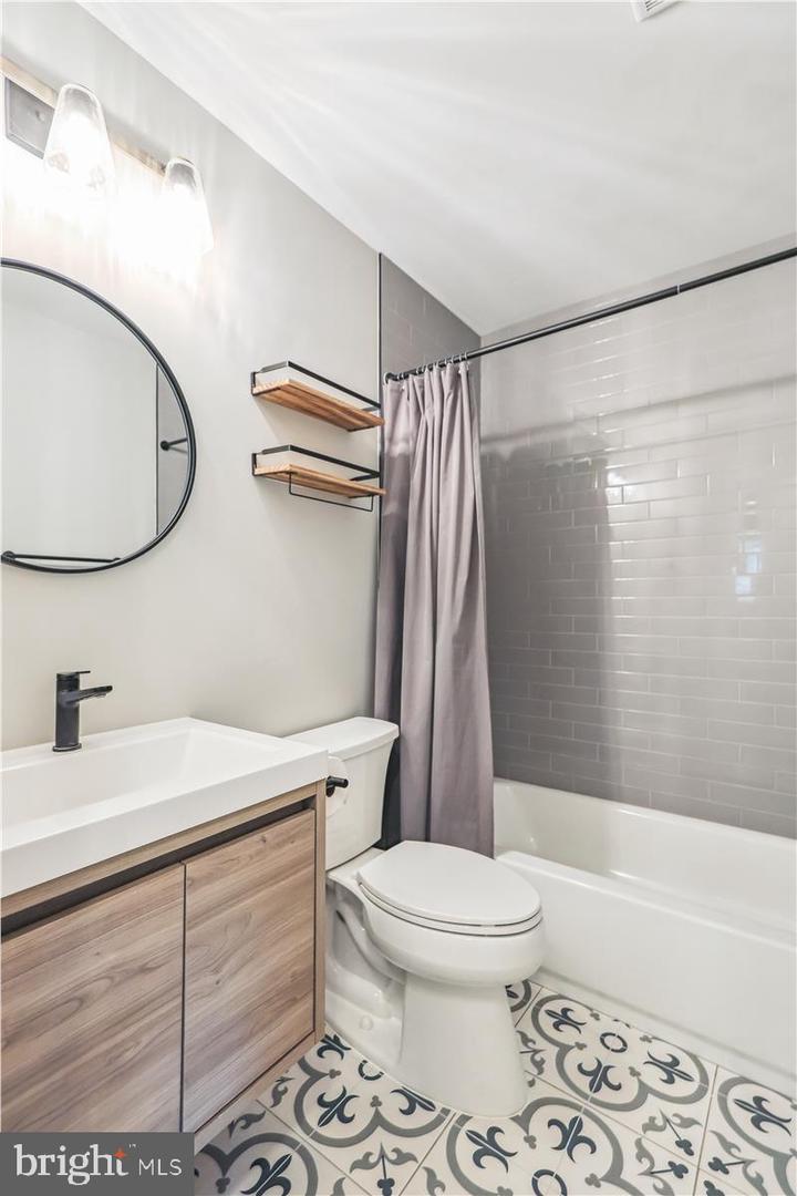 6506 FARLEY ST, SPRINGFIELD, Virginia 22152, 4 Bedrooms Bedrooms, ,3 BathroomsBathrooms,Residential,For sale,6506 FARLEY ST,VAFX2238962 MLS # VAFX2238962