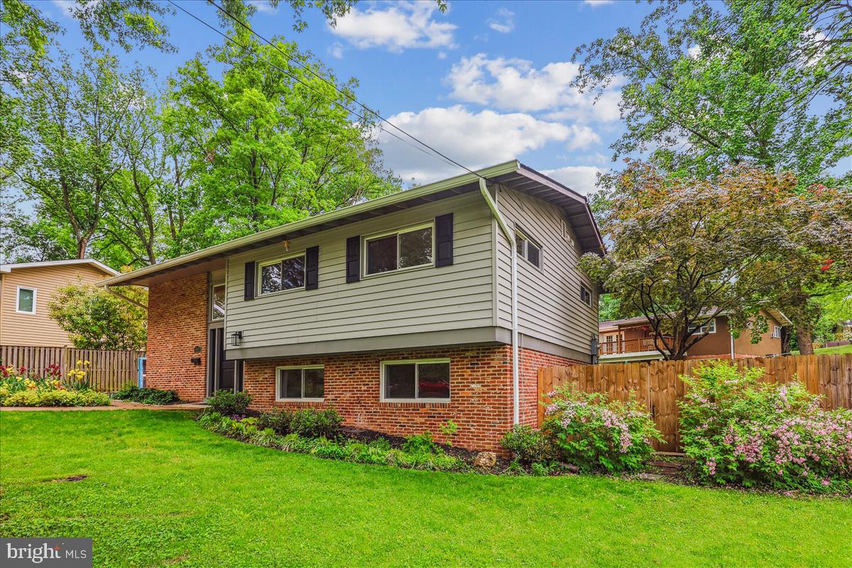 6506 FARLEY ST, SPRINGFIELD, Virginia 22152, 4 Bedrooms Bedrooms, ,3 BathroomsBathrooms,Residential,For sale,6506 FARLEY ST,VAFX2238962 MLS # VAFX2238962
