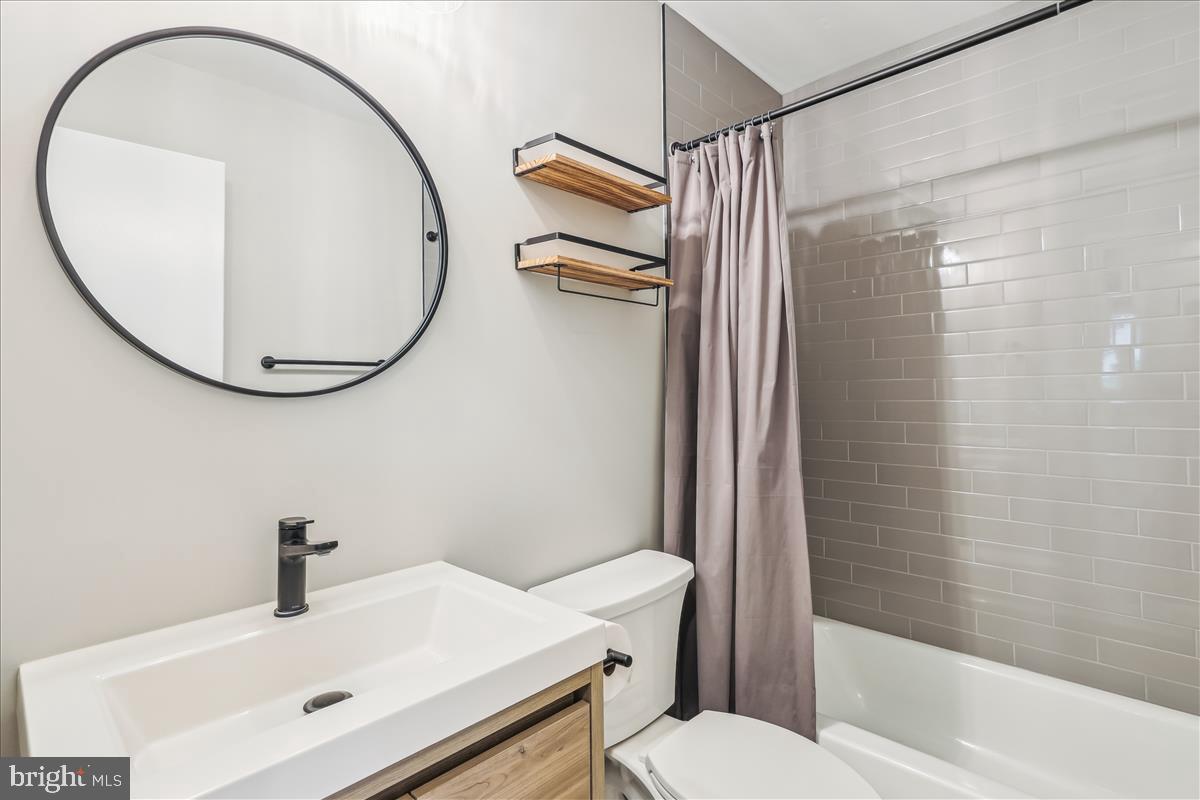 6506 FARLEY ST, SPRINGFIELD, Virginia 22152, 4 Bedrooms Bedrooms, ,3 BathroomsBathrooms,Residential,For sale,6506 FARLEY ST,VAFX2238962 MLS # VAFX2238962
