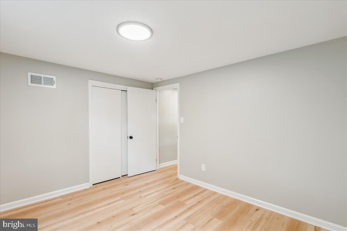 6506 FARLEY ST, SPRINGFIELD, Virginia 22152, 4 Bedrooms Bedrooms, ,3 BathroomsBathrooms,Residential,For sale,6506 FARLEY ST,VAFX2238962 MLS # VAFX2238962