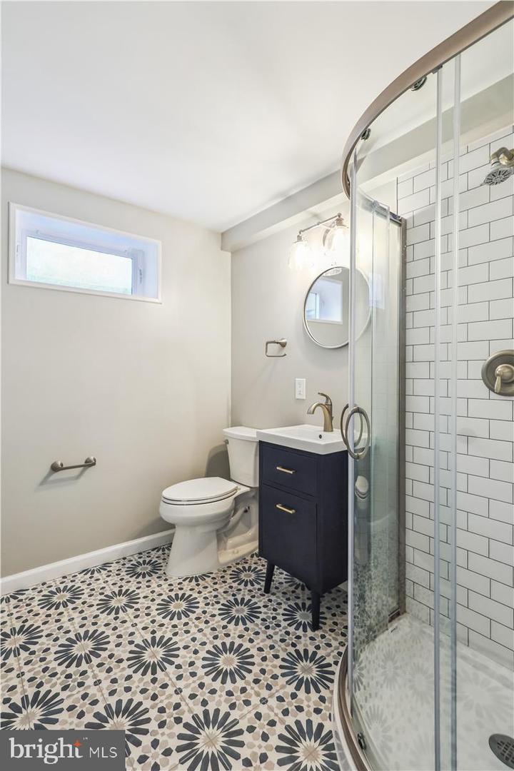 6506 FARLEY ST, SPRINGFIELD, Virginia 22152, 4 Bedrooms Bedrooms, ,3 BathroomsBathrooms,Residential,For sale,6506 FARLEY ST,VAFX2238962 MLS # VAFX2238962
