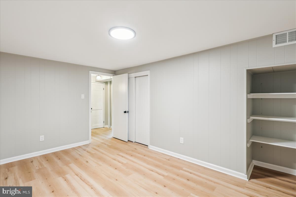 6506 FARLEY ST, SPRINGFIELD, Virginia 22152, 4 Bedrooms Bedrooms, ,3 BathroomsBathrooms,Residential,For sale,6506 FARLEY ST,VAFX2238962 MLS # VAFX2238962