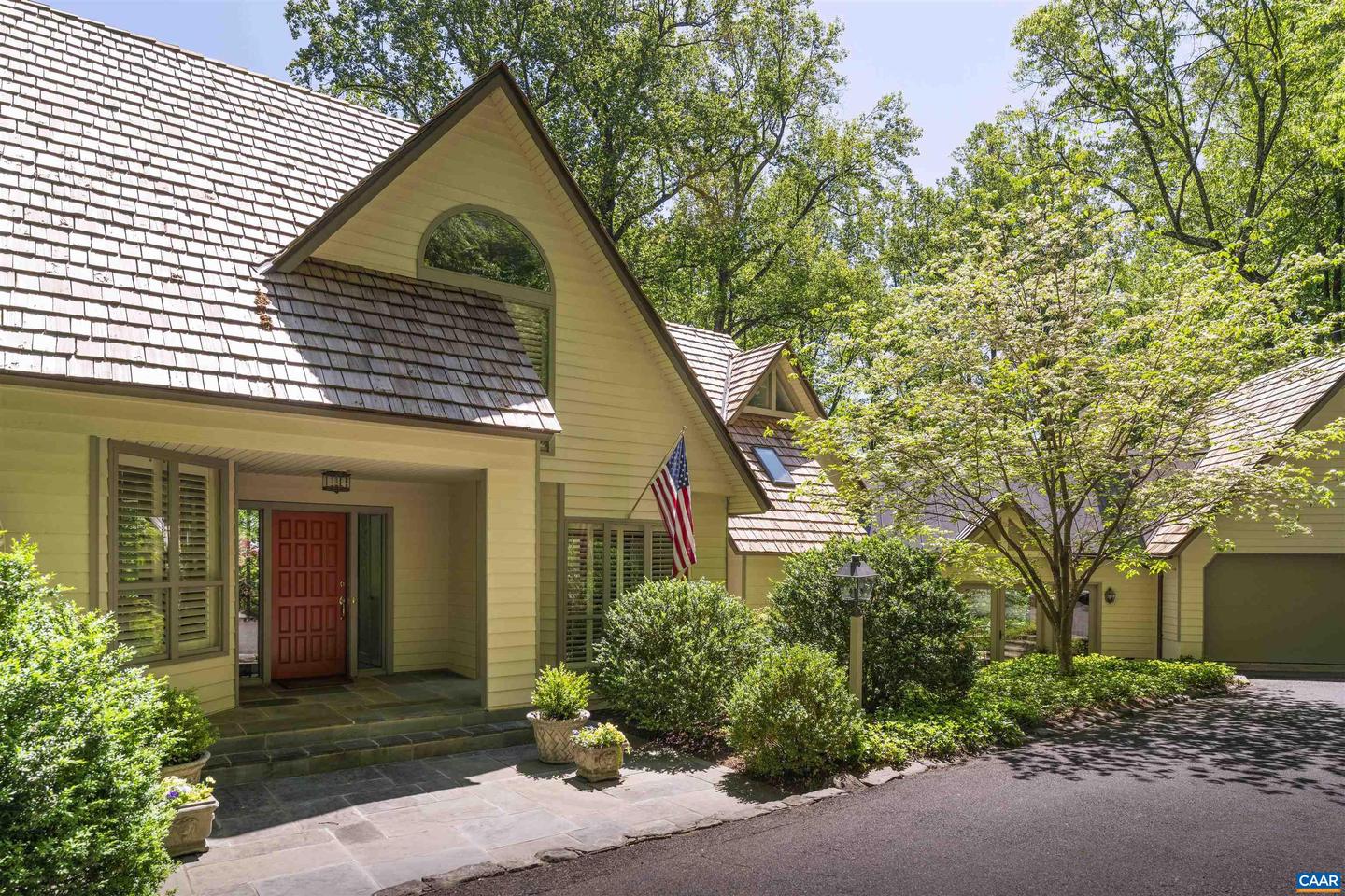 440 ROOKWOOD DR, CHARLOTTESVILLE, Virginia 22903, 4 Bedrooms Bedrooms, ,3 BathroomsBathrooms,Residential,For sale,440 ROOKWOOD DR,664130 MLS # 664130