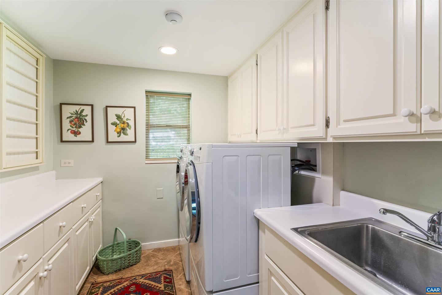 440 ROOKWOOD DR, CHARLOTTESVILLE, Virginia 22903, 4 Bedrooms Bedrooms, ,3 BathroomsBathrooms,Residential,For sale,440 ROOKWOOD DR,664130 MLS # 664130