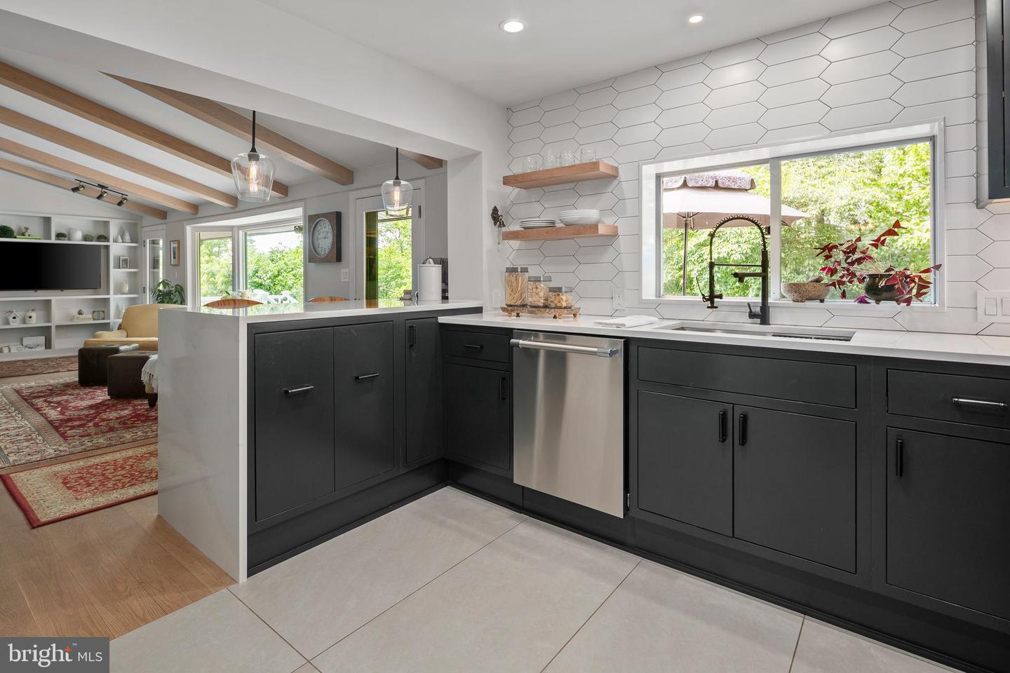 3175 21ST ST N, ARLINGTON, Virginia 22201, 4 Bedrooms Bedrooms, ,2 BathroomsBathrooms,Residential,For sale,3175 21ST ST N,VAAR2057076 MLS # VAAR2057076