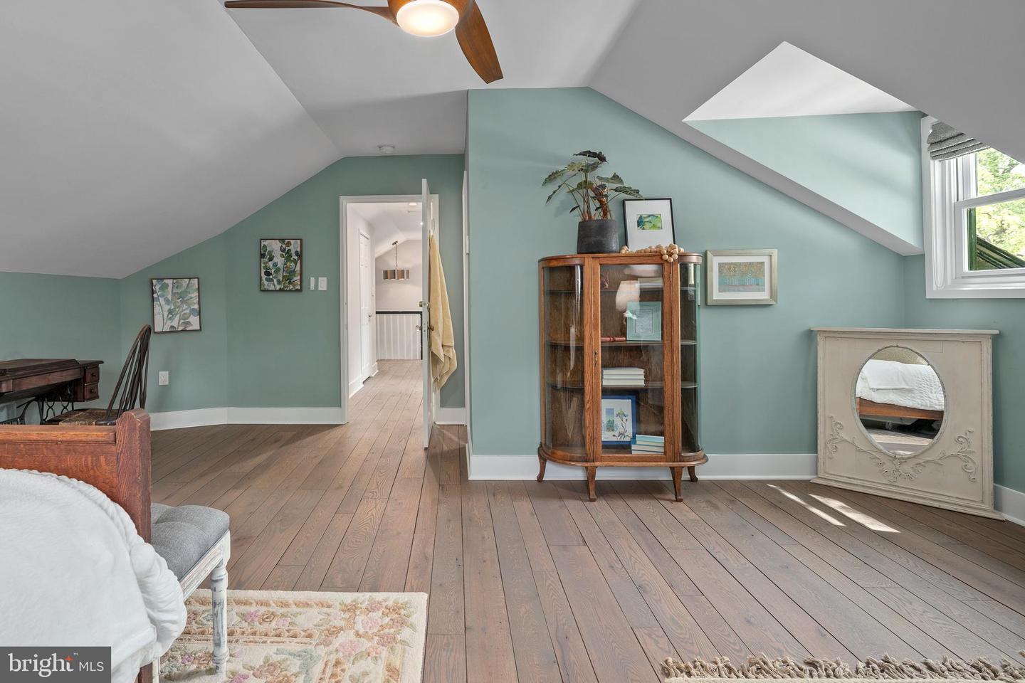 3175 21ST ST N, ARLINGTON, Virginia 22201, 4 Bedrooms Bedrooms, ,2 BathroomsBathrooms,Residential,For sale,3175 21ST ST N,VAAR2057076 MLS # VAAR2057076