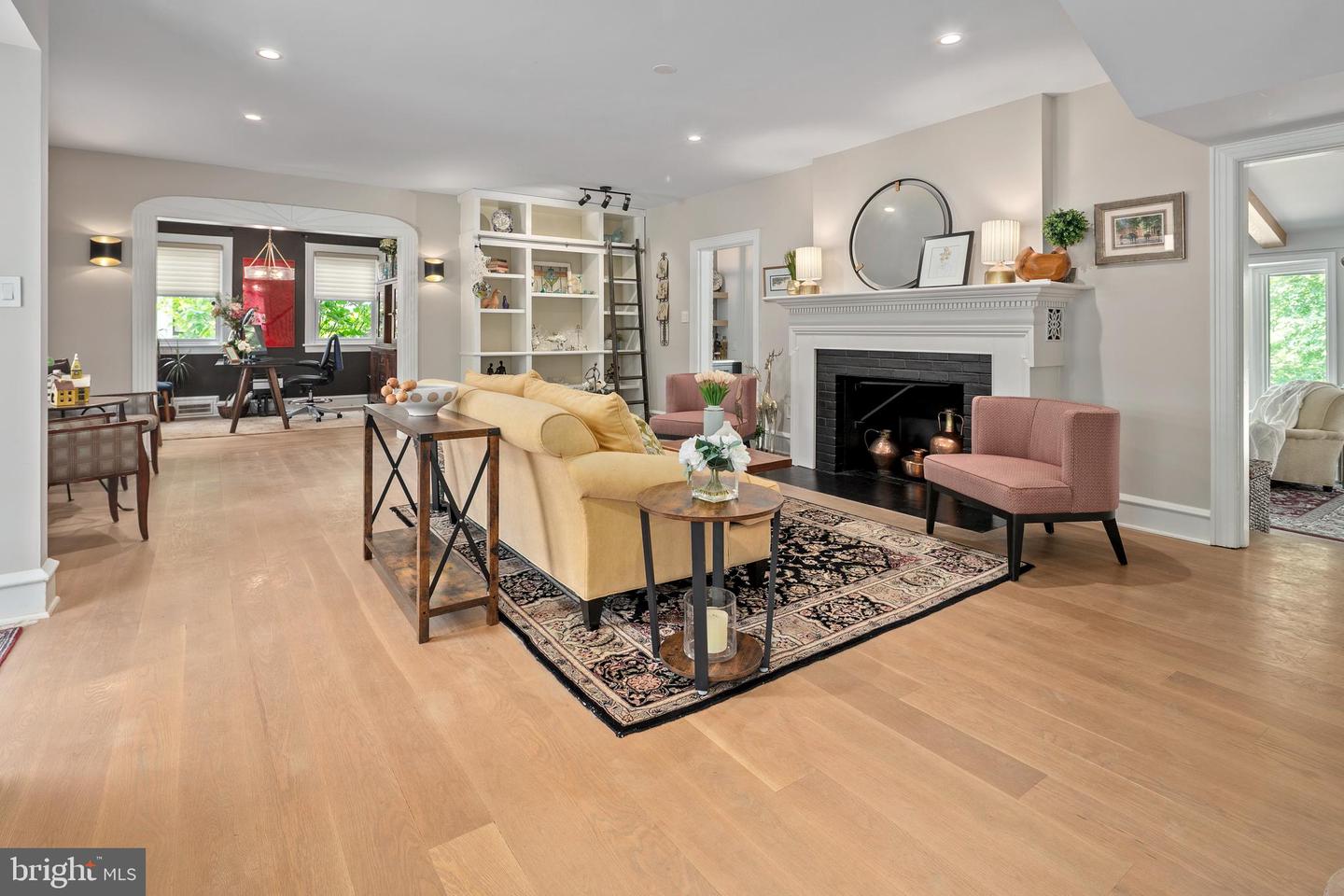 3175 21ST ST N, ARLINGTON, Virginia 22201, 4 Bedrooms Bedrooms, ,2 BathroomsBathrooms,Residential,For sale,3175 21ST ST N,VAAR2057076 MLS # VAAR2057076