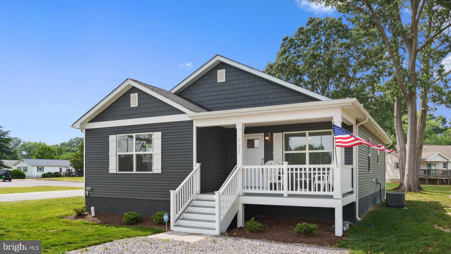 121 1ST ST, COLONIAL BEACH, Virginia 22443, 3 Bedrooms Bedrooms, ,2 BathroomsBathrooms,Residential,For sale,121 1ST ST,VAWE2008852 MLS # VAWE2008852