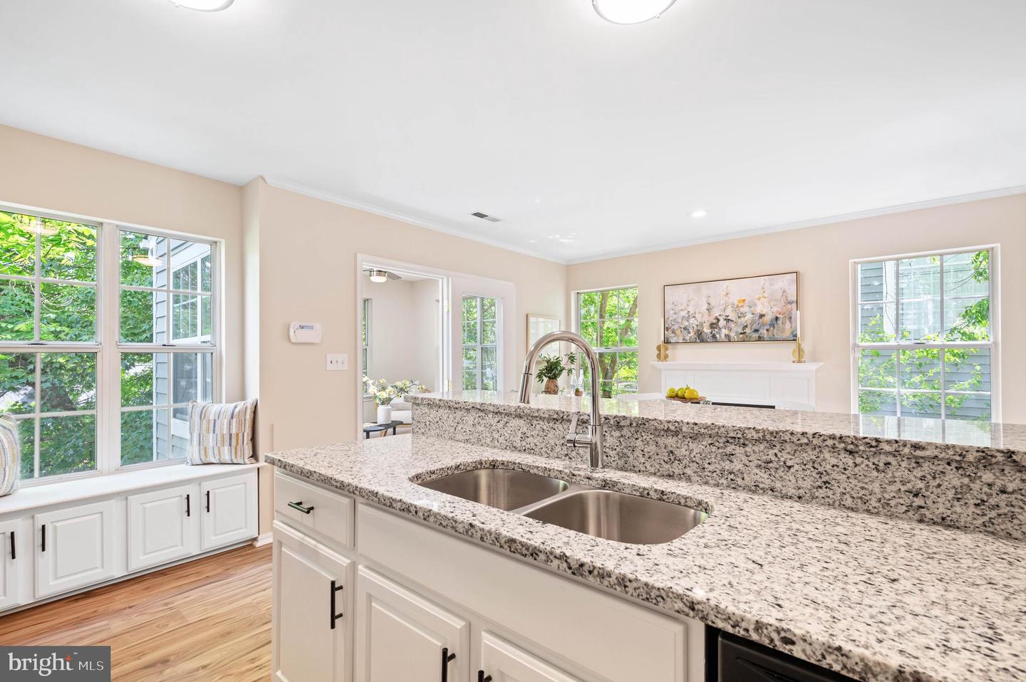 1259 MAPLE VIEW DR, CHARLOTTESVILLE, Virginia 22902, 2 Bedrooms Bedrooms, 7 Rooms Rooms,3 BathroomsBathrooms,Residential,For sale,1259 MAPLE VIEW DR,VAAB2000978 MLS # VAAB2000978