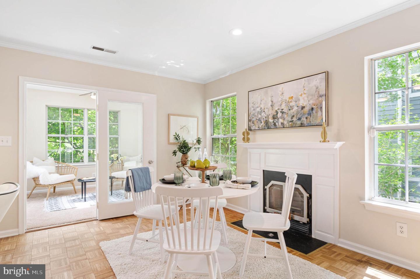 1259 MAPLE VIEW DR, CHARLOTTESVILLE, Virginia 22902, 2 Bedrooms Bedrooms, 7 Rooms Rooms,3 BathroomsBathrooms,Residential,For sale,1259 MAPLE VIEW DR,VAAB2000978 MLS # VAAB2000978