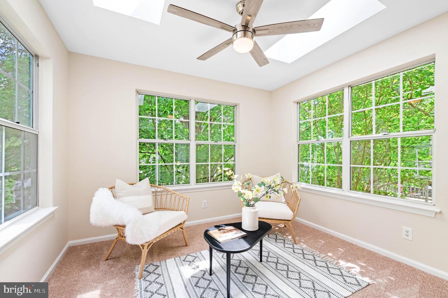1259 MAPLE VIEW DR, CHARLOTTESVILLE, Virginia 22902, 2 Bedrooms Bedrooms, 7 Rooms Rooms,3 BathroomsBathrooms,Residential,For sale,1259 MAPLE VIEW DR,VAAB2000978 MLS # VAAB2000978