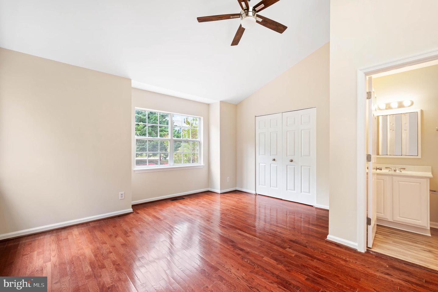 1259 MAPLE VIEW DR, CHARLOTTESVILLE, Virginia 22902, 2 Bedrooms Bedrooms, 7 Rooms Rooms,3 BathroomsBathrooms,Residential,For sale,1259 MAPLE VIEW DR,VAAB2000978 MLS # VAAB2000978