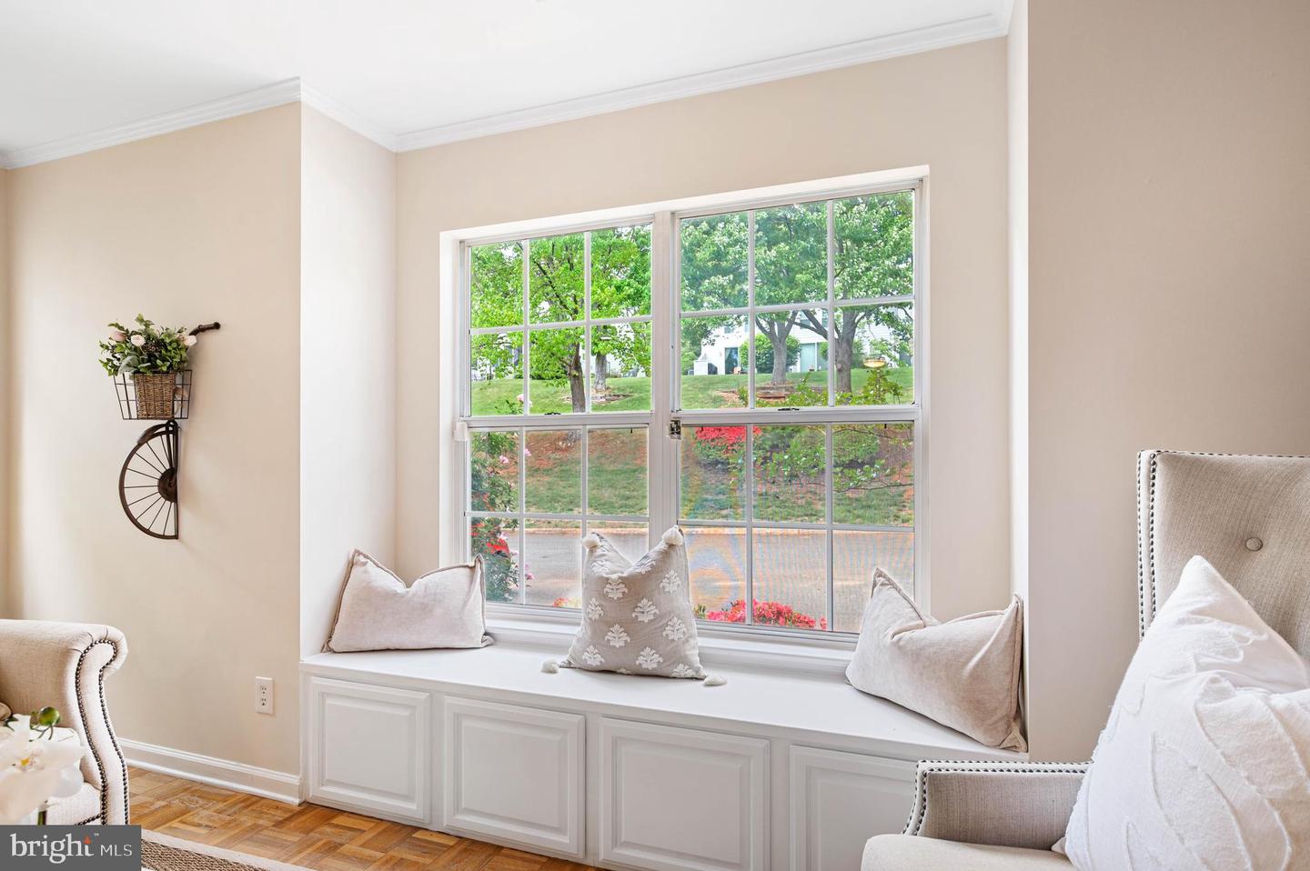 1259 MAPLE VIEW DR, CHARLOTTESVILLE, Virginia 22902, 2 Bedrooms Bedrooms, 7 Rooms Rooms,3 BathroomsBathrooms,Residential,For sale,1259 MAPLE VIEW DR,VAAB2000978 MLS # VAAB2000978