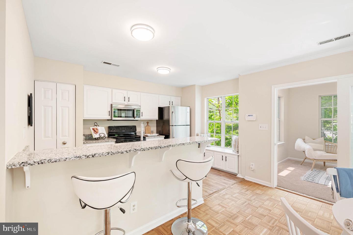 1259 MAPLE VIEW DR, CHARLOTTESVILLE, Virginia 22902, 2 Bedrooms Bedrooms, 7 Rooms Rooms,3 BathroomsBathrooms,Residential,For sale,1259 MAPLE VIEW DR,VAAB2000978 MLS # VAAB2000978