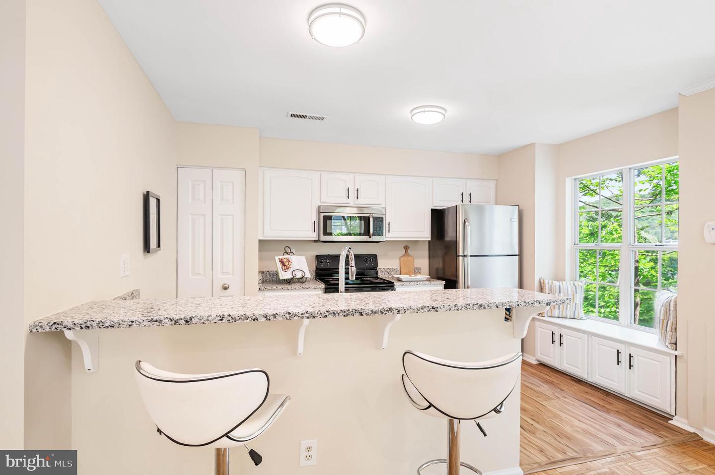 1259 MAPLE VIEW DR, CHARLOTTESVILLE, Virginia 22902, 2 Bedrooms Bedrooms, 7 Rooms Rooms,3 BathroomsBathrooms,Residential,For sale,1259 MAPLE VIEW DR,VAAB2000978 MLS # VAAB2000978