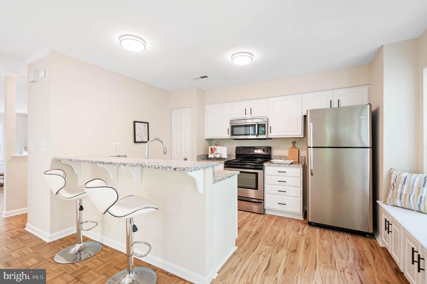 1259 MAPLE VIEW DR, CHARLOTTESVILLE, Virginia 22902, 2 Bedrooms Bedrooms, 7 Rooms Rooms,3 BathroomsBathrooms,Residential,For sale,1259 MAPLE VIEW DR,VAAB2000978 MLS # VAAB2000978