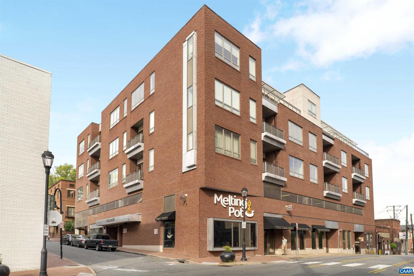 112 SE 5TH ST #5A, CHARLOTTESVILLE, Virginia 22902, 2 Bedrooms Bedrooms, ,2 BathroomsBathrooms,Residential,For sale,112 SE 5TH ST #5A,664121 MLS # 664121
