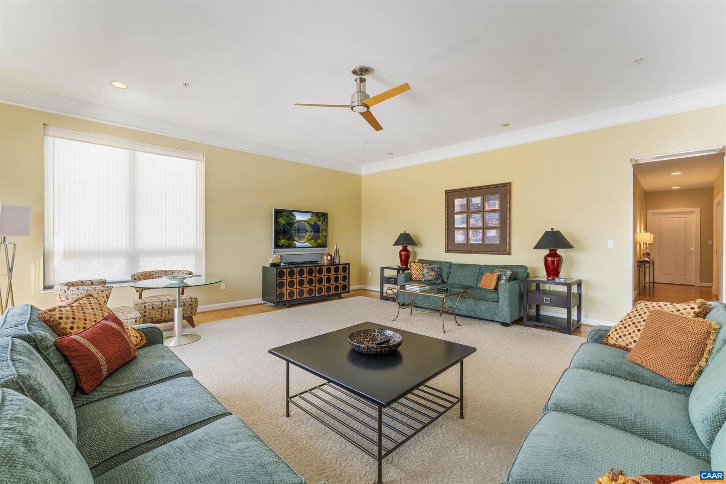 112 SE 5TH ST #5A, CHARLOTTESVILLE, Virginia 22902, 2 Bedrooms Bedrooms, ,2 BathroomsBathrooms,Residential,For sale,112 SE 5TH ST #5A,664121 MLS # 664121