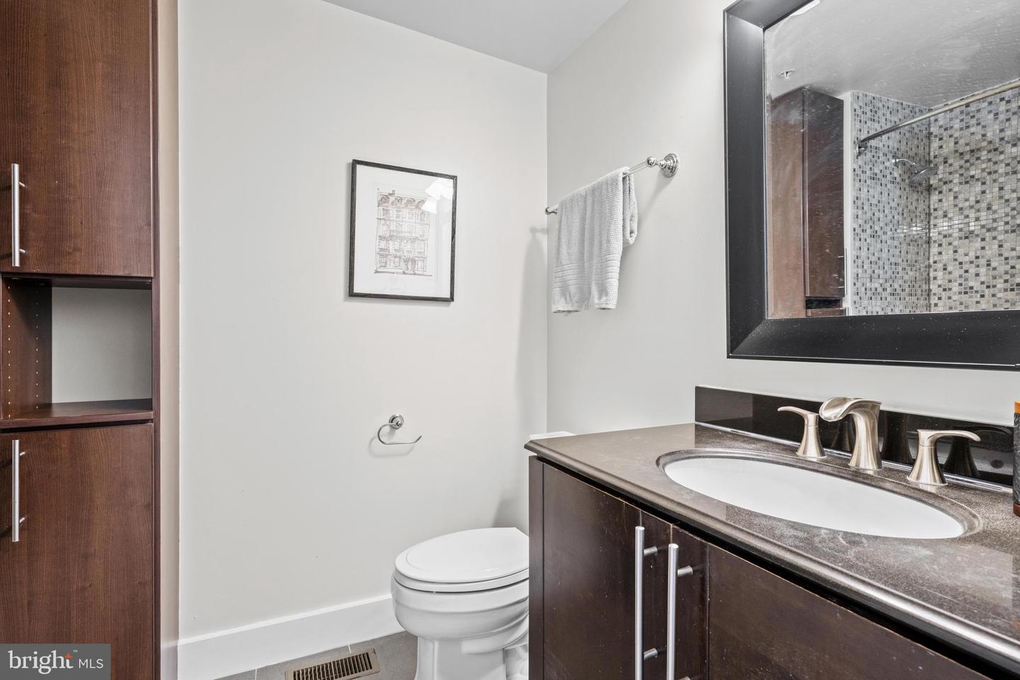 5233 CONNECTICUT AVE NW #301., WASHINGTON, District Of Columbia 20015, 1 Bedroom Bedrooms, ,1 BathroomBathrooms,Residential,For sale,5233 CONNECTICUT AVE NW #301.,DCDC2199220 MLS # DCDC2199220