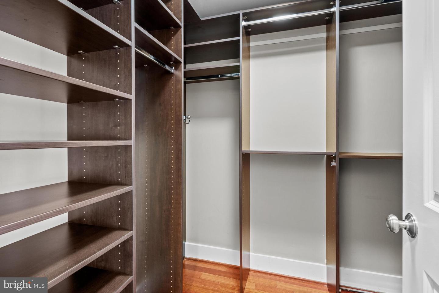5233 CONNECTICUT AVE NW #301., WASHINGTON, District Of Columbia 20015, 1 Bedroom Bedrooms, ,1 BathroomBathrooms,Residential,For sale,5233 CONNECTICUT AVE NW #301.,DCDC2199220 MLS # DCDC2199220