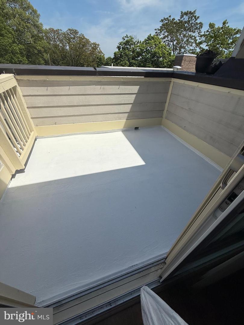 5233 CONNECTICUT AVE NW #301., WASHINGTON, District Of Columbia 20015, 1 Bedroom Bedrooms, ,1 BathroomBathrooms,Residential,For sale,5233 CONNECTICUT AVE NW #301.,DCDC2199220 MLS # DCDC2199220