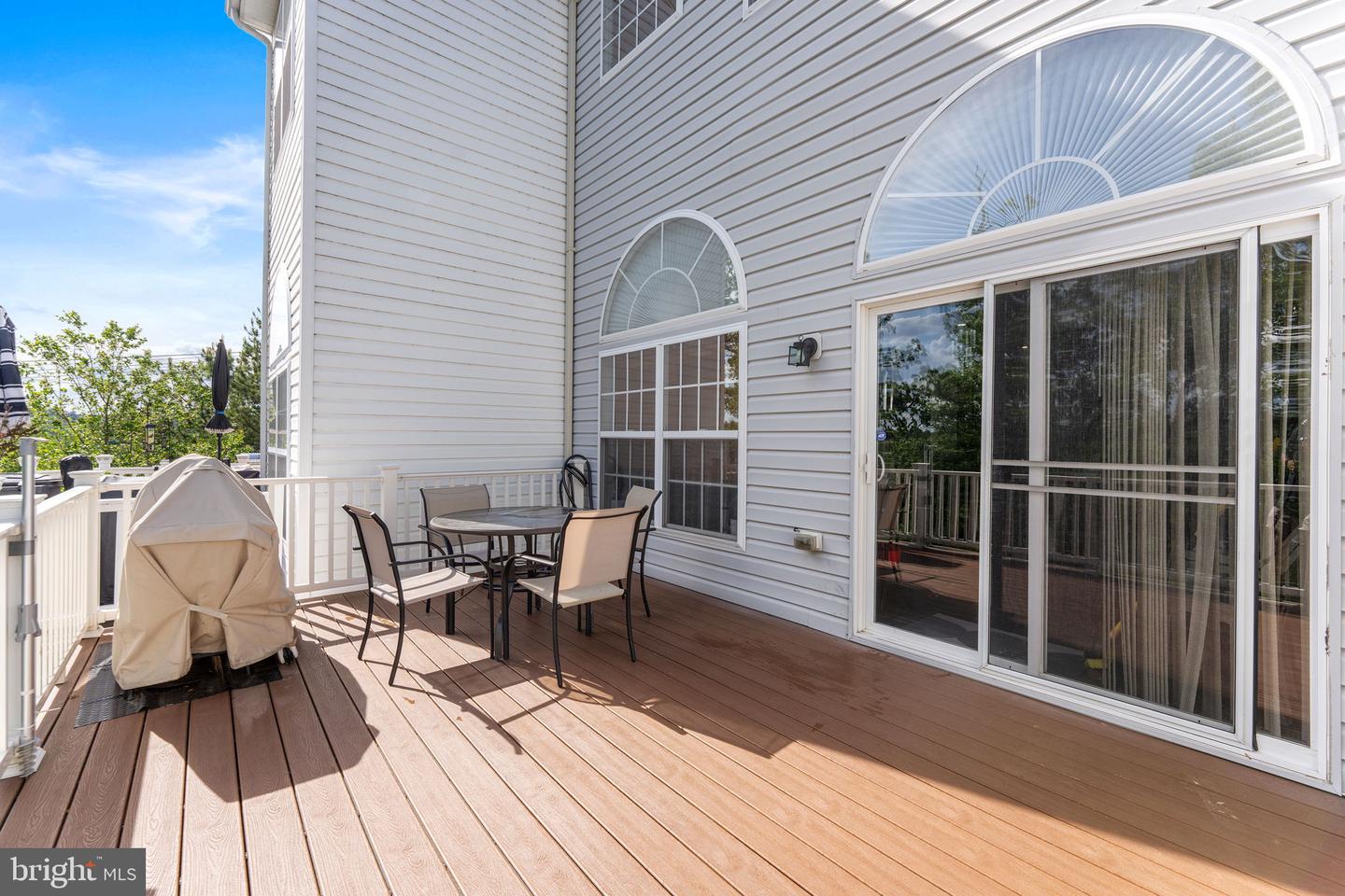 2386 BATTERY HILL CIR, WOODBRIDGE, Virginia 22191, 3 Bedrooms Bedrooms, ,3 BathroomsBathrooms,Residential,For sale,2386 BATTERY HILL CIR,VAPW2094098 MLS # VAPW2094098