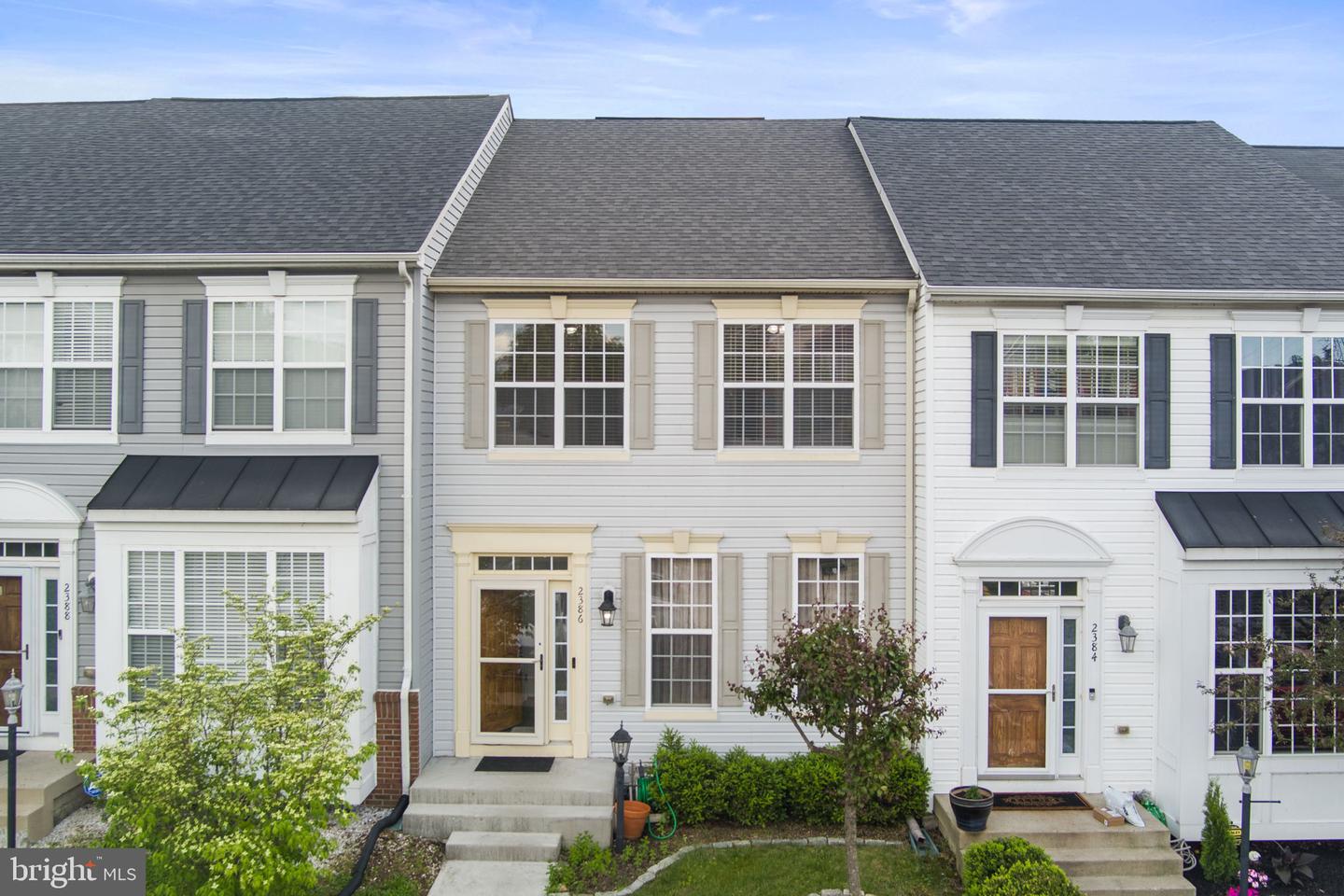 2386 BATTERY HILL CIR, WOODBRIDGE, Virginia 22191, 3 Bedrooms Bedrooms, ,3 BathroomsBathrooms,Residential,For sale,2386 BATTERY HILL CIR,VAPW2094098 MLS # VAPW2094098