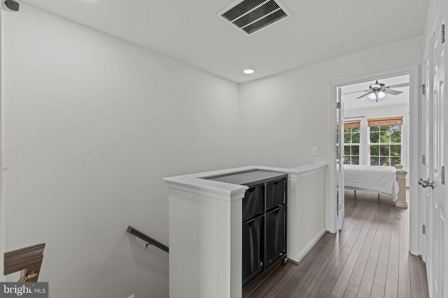 2386 BATTERY HILL CIR, WOODBRIDGE, Virginia 22191, 3 Bedrooms Bedrooms, ,3 BathroomsBathrooms,Residential,For sale,2386 BATTERY HILL CIR,VAPW2094098 MLS # VAPW2094098