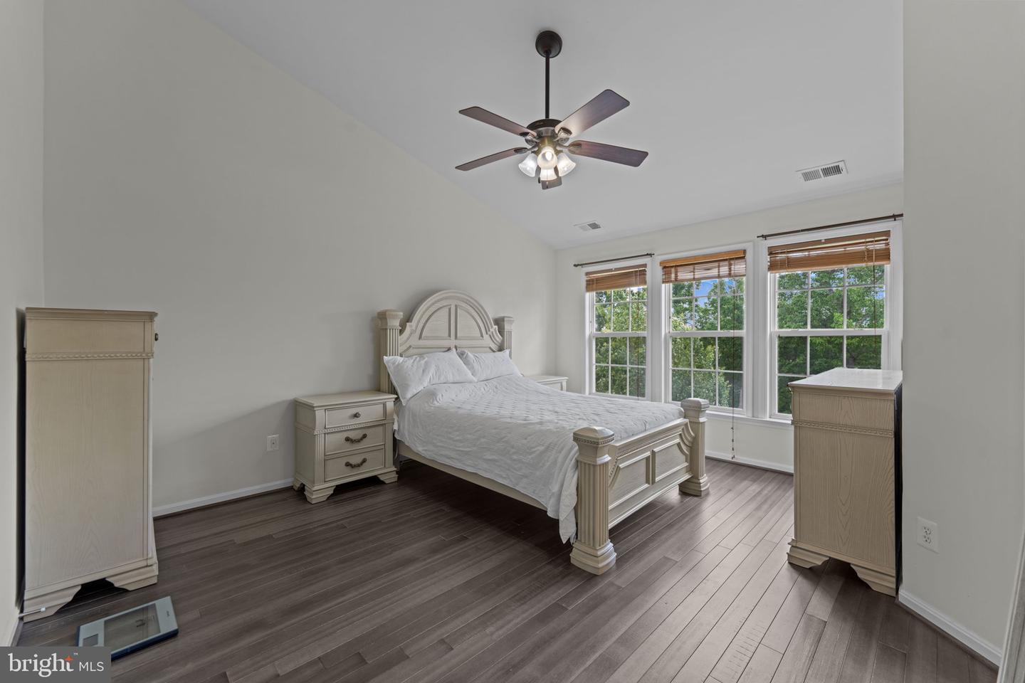 2386 BATTERY HILL CIR, WOODBRIDGE, Virginia 22191, 3 Bedrooms Bedrooms, ,3 BathroomsBathrooms,Residential,For sale,2386 BATTERY HILL CIR,VAPW2094098 MLS # VAPW2094098
