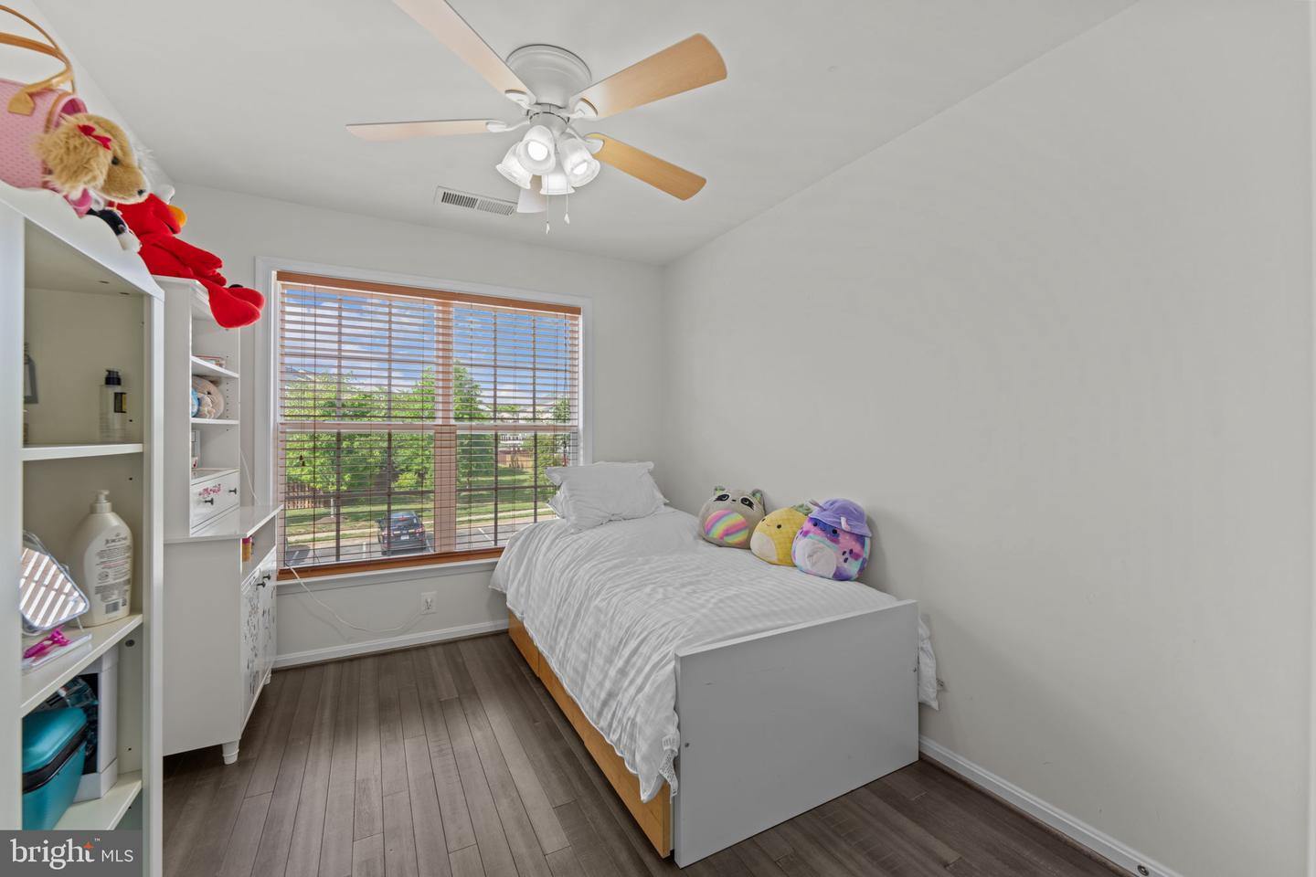 2386 BATTERY HILL CIR, WOODBRIDGE, Virginia 22191, 3 Bedrooms Bedrooms, ,3 BathroomsBathrooms,Residential,For sale,2386 BATTERY HILL CIR,VAPW2094098 MLS # VAPW2094098
