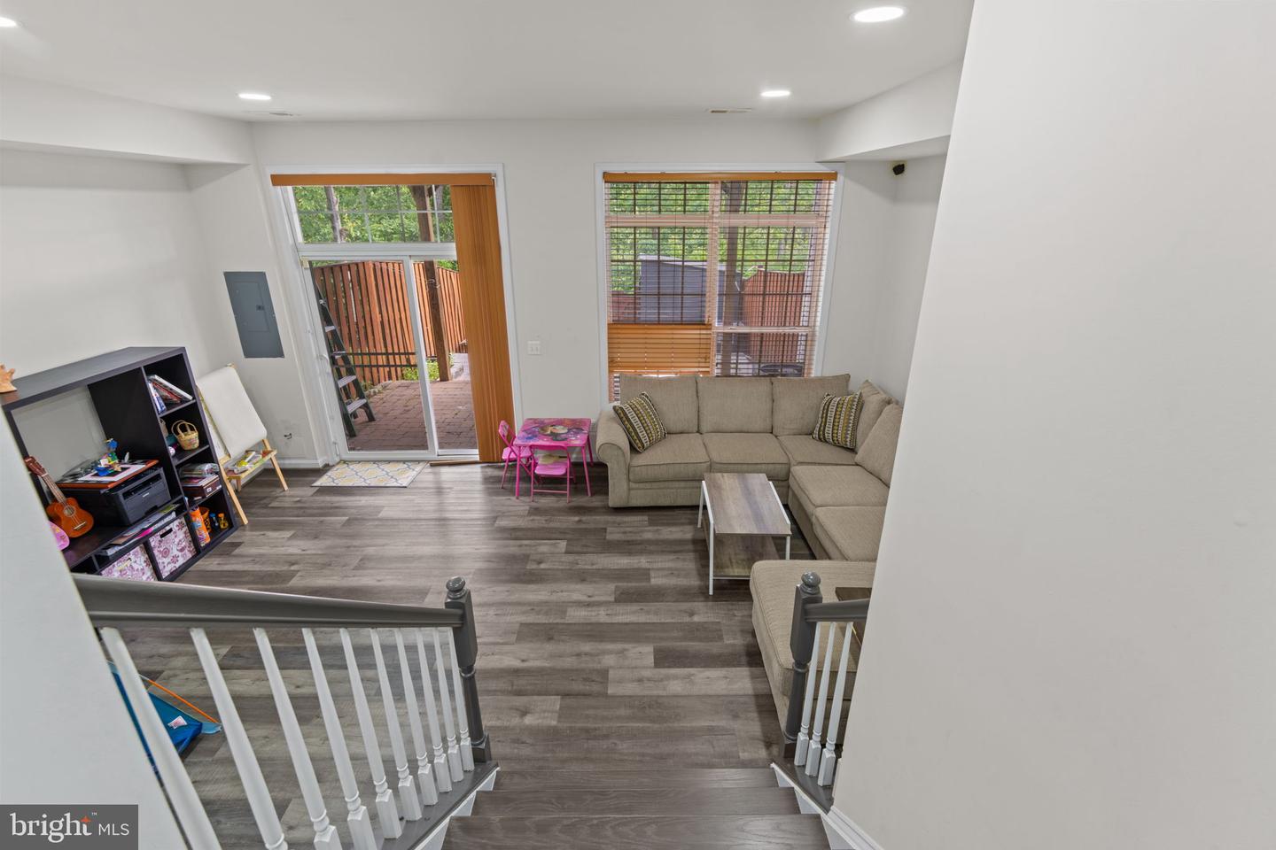 2386 BATTERY HILL CIR, WOODBRIDGE, Virginia 22191, 3 Bedrooms Bedrooms, ,3 BathroomsBathrooms,Residential,For sale,2386 BATTERY HILL CIR,VAPW2094098 MLS # VAPW2094098