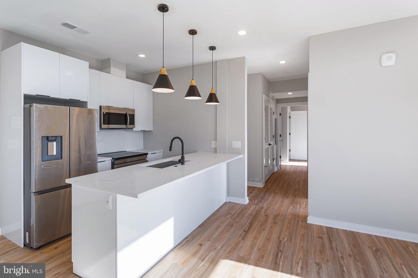 1358 FLORIDA AVE NE #302, WASHINGTON, District Of Columbia 20002, 2 Bedrooms Bedrooms, ,2 BathroomsBathrooms,Residential,For sale,1358 FLORIDA AVE NE #302,DCDC2199230 MLS # DCDC2199230